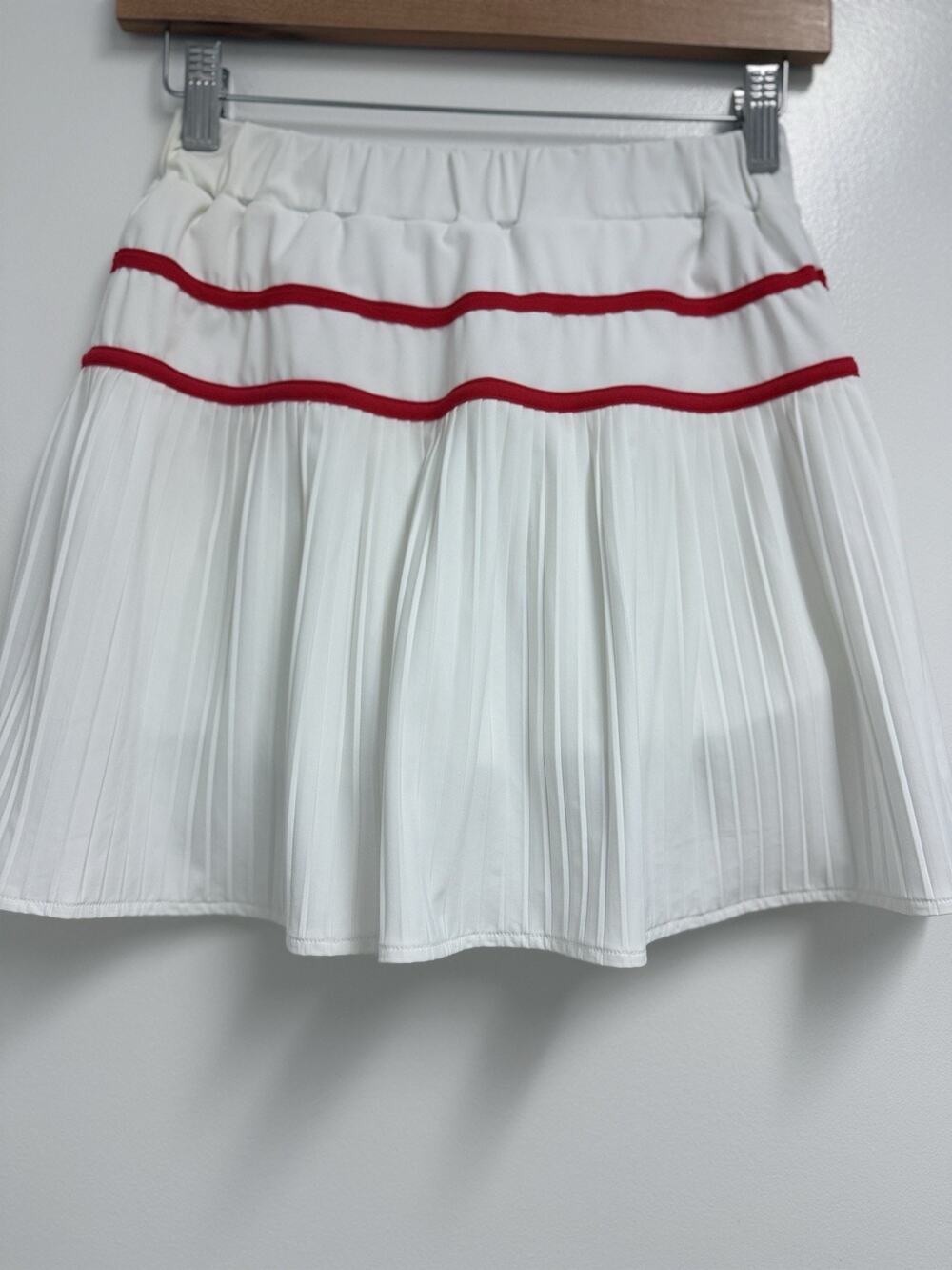 L'Etoile Sport Pleated Skort Women’s M White Red Tennis Pickleball